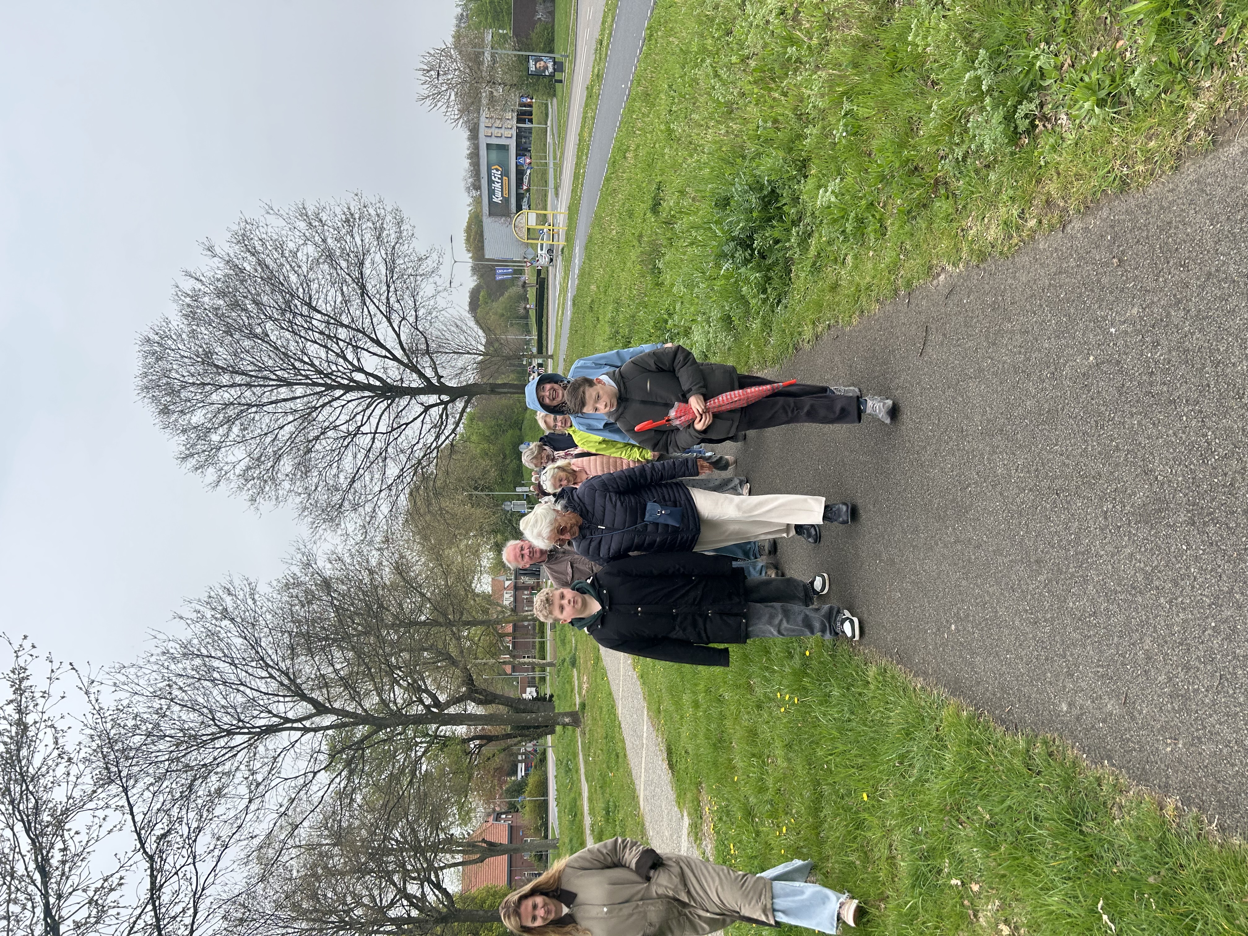 Foto wandelgroep + Jaro + Noel 