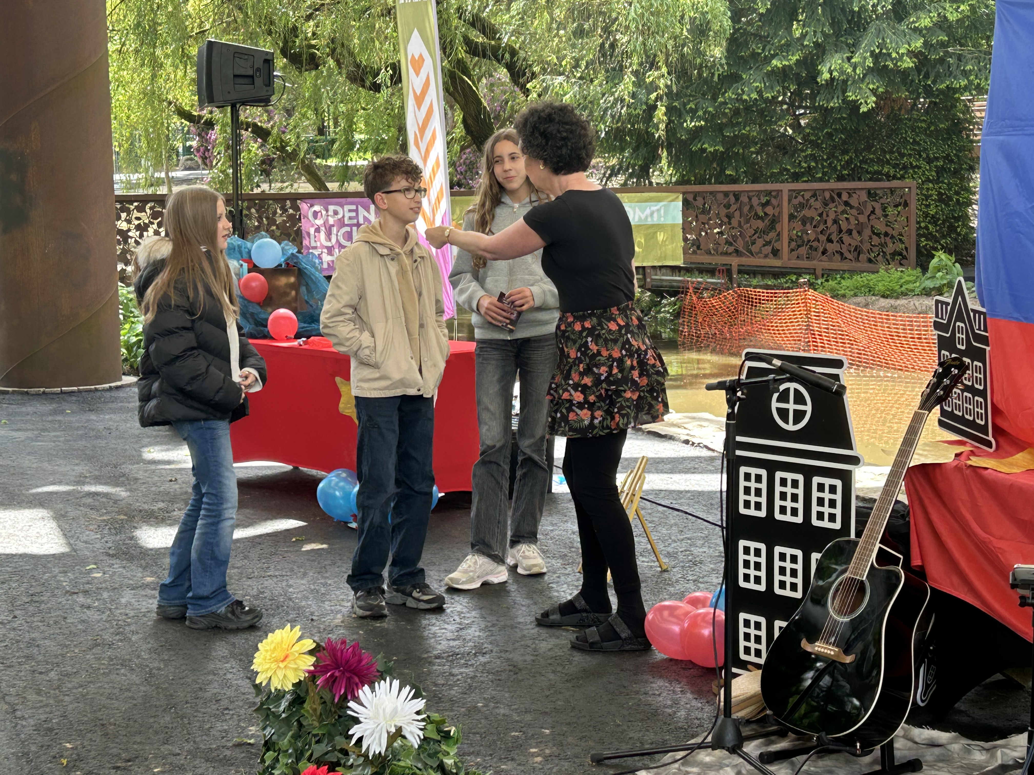 Goud Vertel Theater Livia, Jaelinn, Jurre (2)