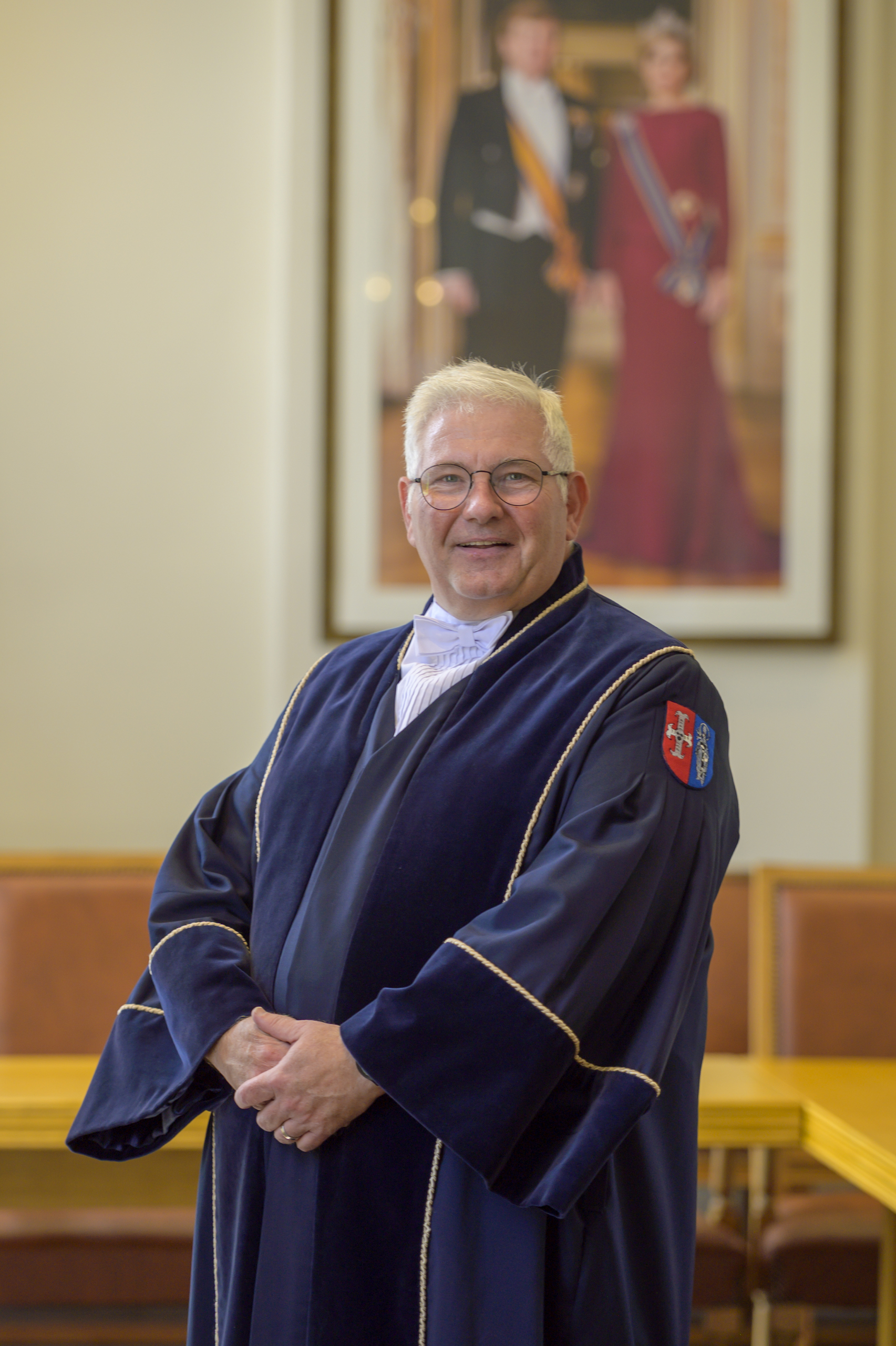Portretfoto trouwambtenaar Raymond van Haaf