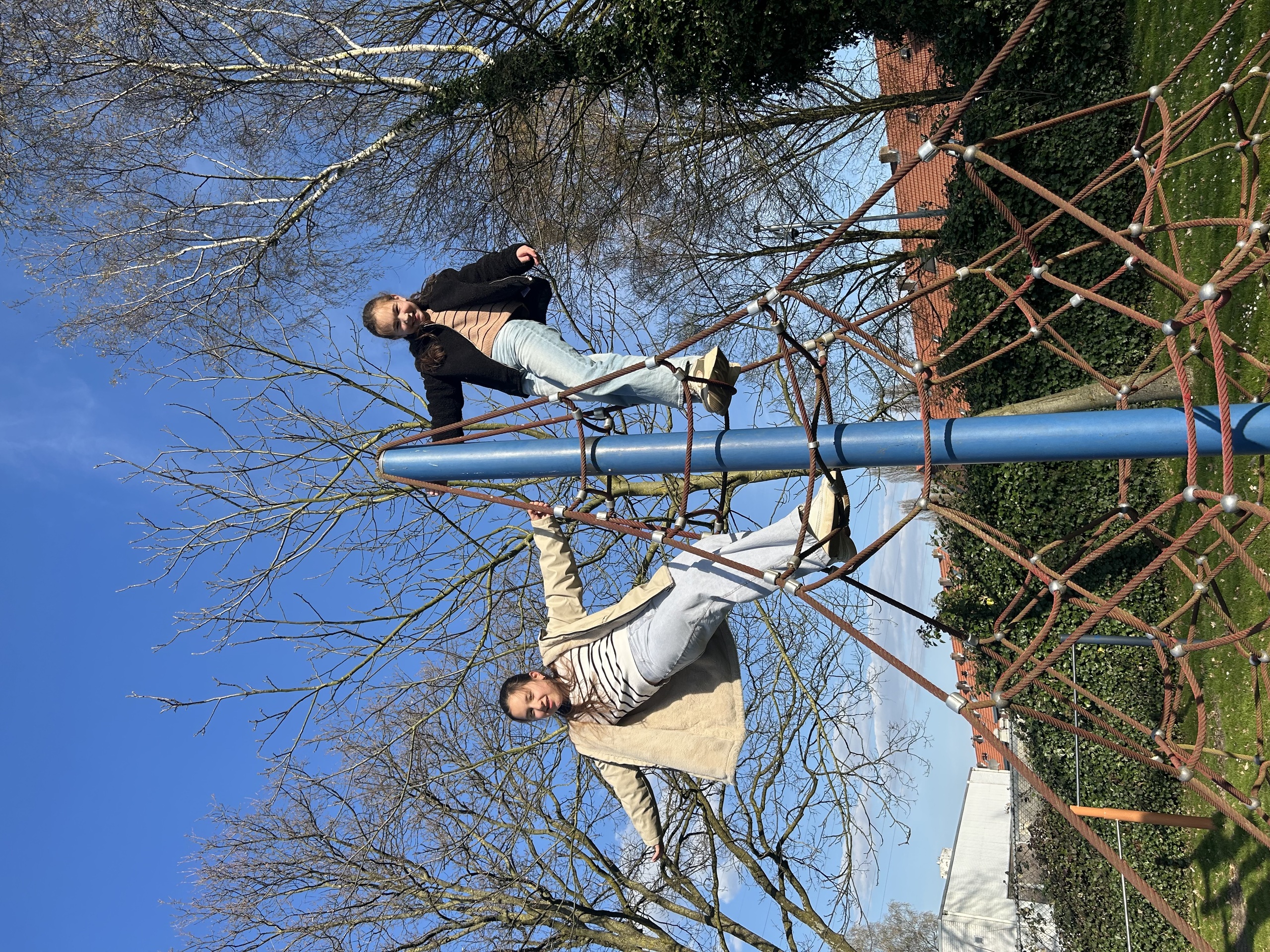 Bewonersbijeenkomst speeltuin Treebeek Valerie en Saar