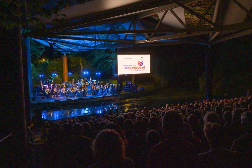 80JaarBevrijding (9) orkest