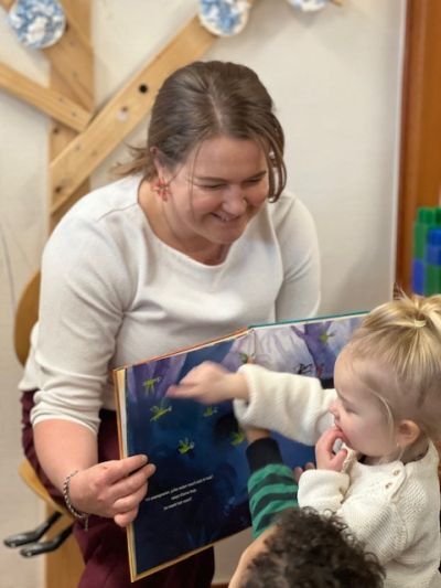 Voorlezen Merle Brüning